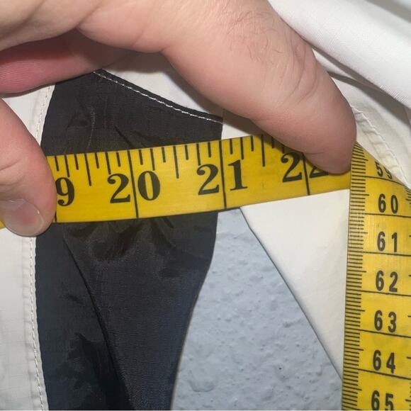 North Face Stinson Abuk Mesh Lined Hooded Hyvent Rain Jacket - Picture 8 of 9